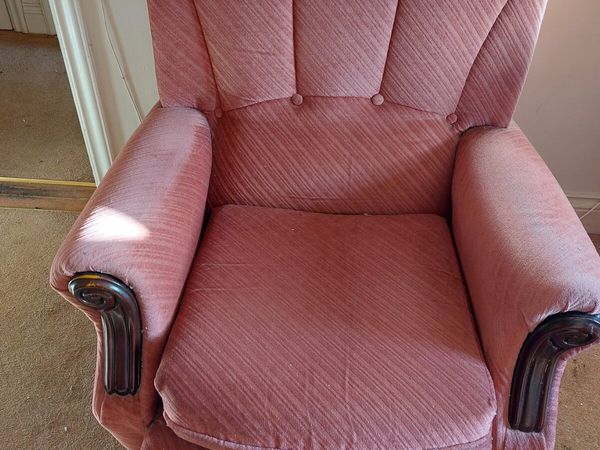 3 seater and 2 one seaters free for collection - Main image