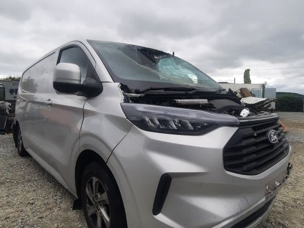 2024 Ford Transit Custom For Dismantling - Main image