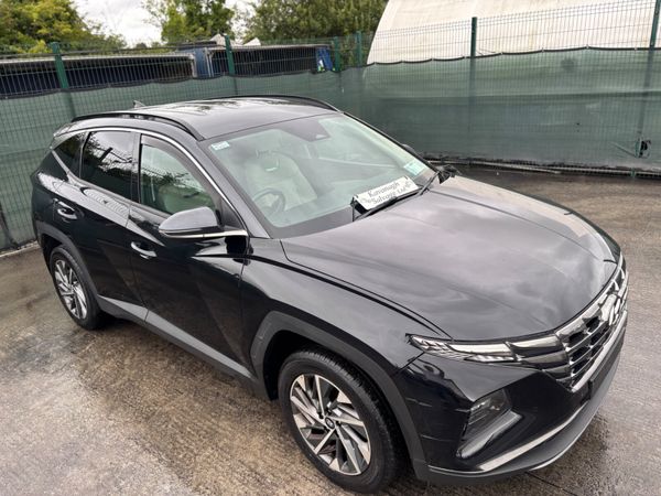 211 Hyundai Tucson Executive Plus - Main image