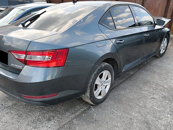 2016 Skoda Superb 1.6 Diesel For Breaking! - Main image