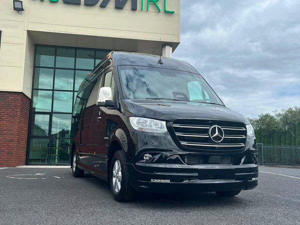 EVM Trend Diesel Minibus (10 Seats) - Main image