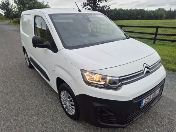 2022 (221) CITROEN BERLINGO ENT BLUEHDI 100 MY22 - Main image