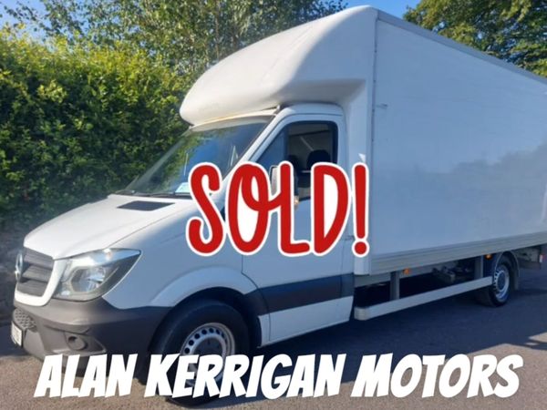 MERC SPRINTER 2018' LUTON WITH TAIL LIFT - Main image
