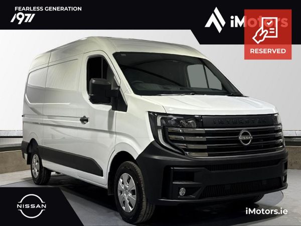 Nissan Interstar SV Premium 150 - Main image