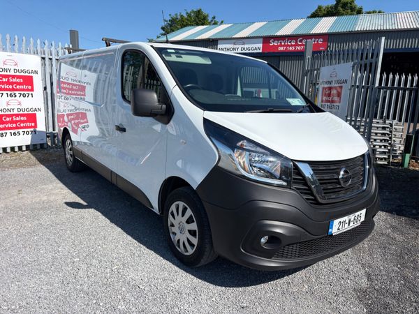2021 Nissan NV300 - Main image