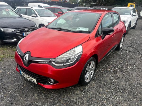 2015 Renault Clio 1.2 Petrol only 116 Kms - Main image