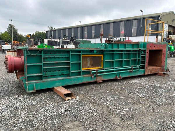 Horizontal waste recycling compactor / baler...... - Main image