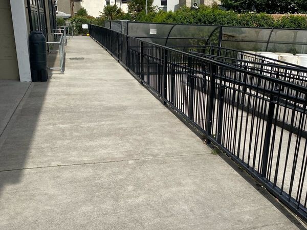 Hand railings - Main image