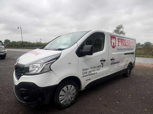 Renault Trafic 2017 , 1.6 diesel , manual - Main image
