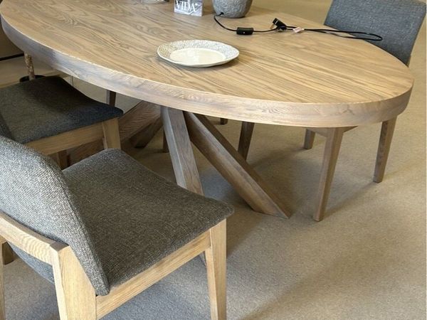 Table - Main image