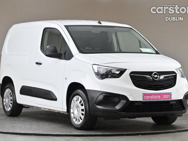 Opel Combo 1.5 CDTI 5SPD 75BHP 3SEATER MY21-L1H1** - Main image