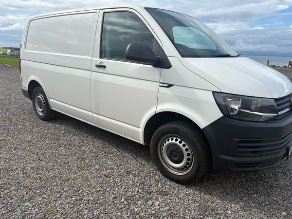 2019 (Volkswagen Transporter) 2.0 TD New CVRT - Main image