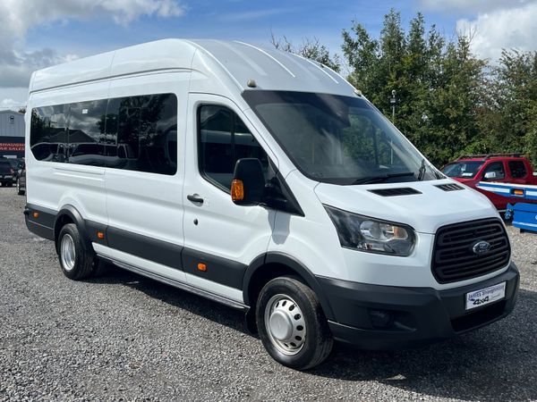2017 TRANSIT 2.2 MINIBUS A/C TACHO *AS NEW* - Main image