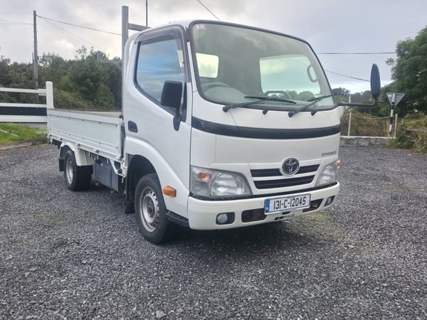 Toyota Dyna 2013 - Main image