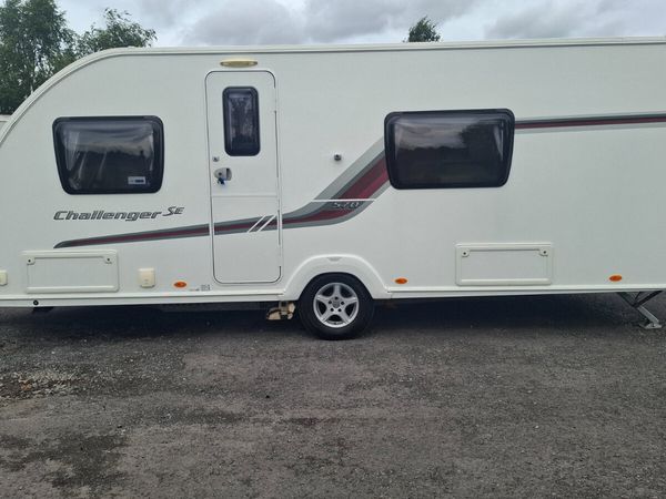 Swift Challenger Se Fixed Bed Caravan - Main image