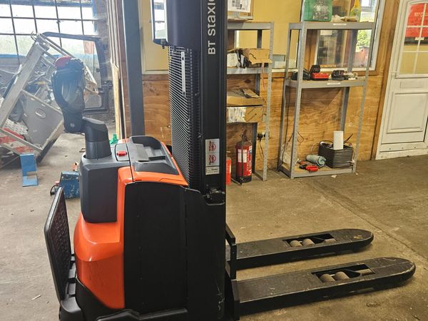 Pallet Stacker - Main image