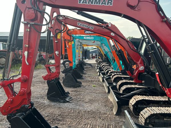 4 - 7 Tonne Diggers @ Trade Prices - Main image