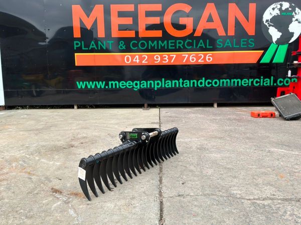 New / unused 62" Lawn Stone Rake.....45mm pins.... - Main image