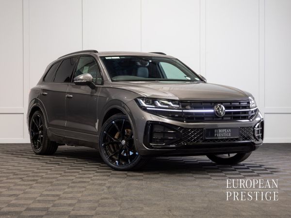 2025 Volkswagen Touareg R-Line 2 Seat Commercial - Main image