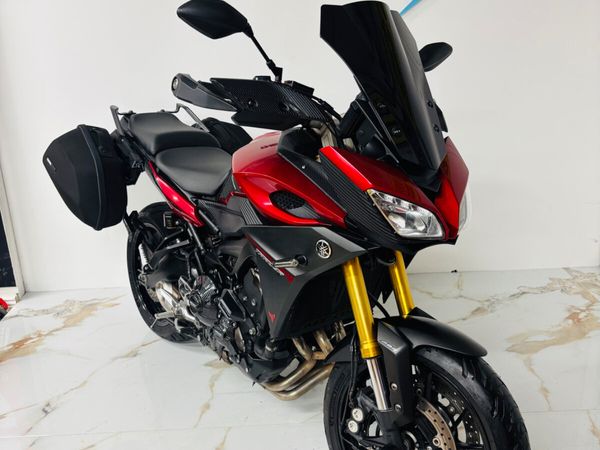 Yamaha mt09 tracer 2015 - Main image