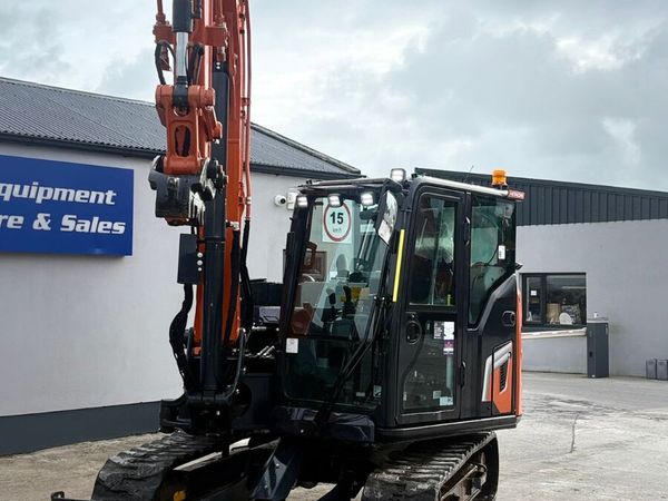 Hitachi Zaxis 95 USB - Main image