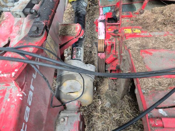 Wanted : gearbox for Kverneland taarup 3128 - Main image