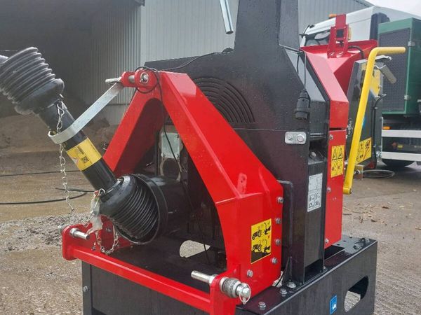 Tp175 wood chipper - Main image