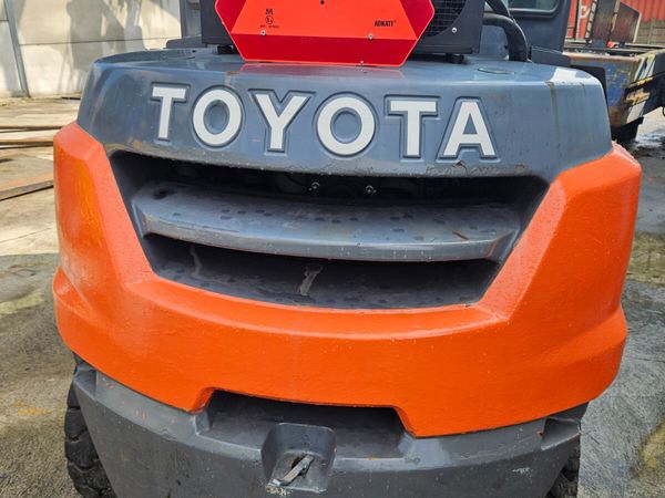 Forklift 5 Ton - Main image