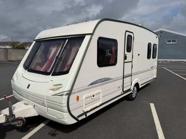 Fixed Bed Caravan – Excellent Condition - Main image
