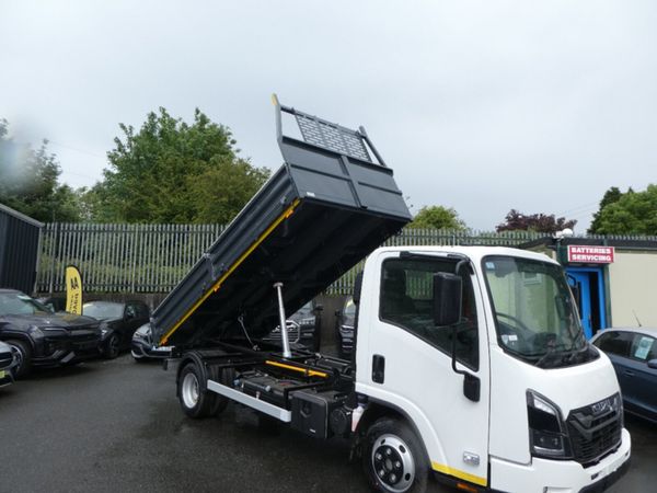 Isuzu N-Series 3.5TON 11ft Tipper available immedi - Main image
