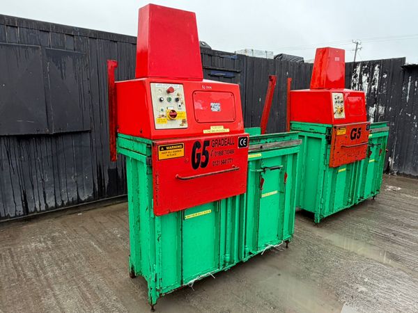 Gradeall G5 Twin Chamber Waste Baler - Main image