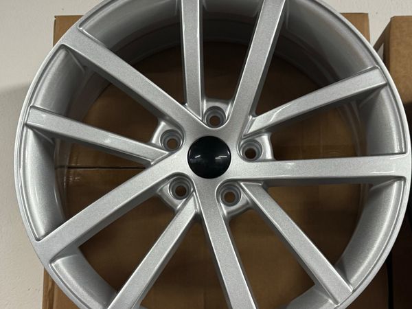 18” Vancouver 5x112 silver  & tyres - Main image