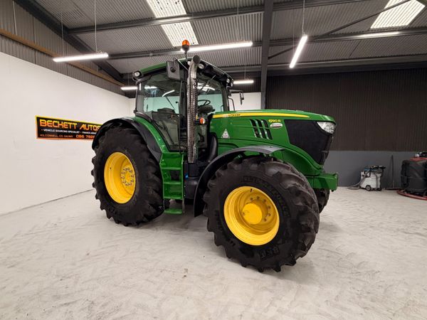 Mint 2014 John Deere 6190R Auto Quad - Main image