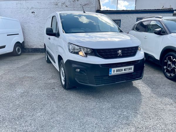 Peugeot Partner Active Plus 1.5HDI Diesel SWB,2023 - Main image