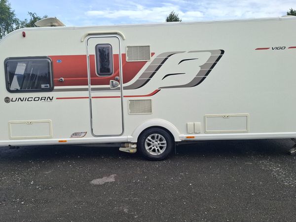Bailey Unicorn Vigo Island Bed Caravan - Main image