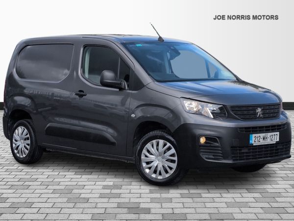 Peugeot Partner PROFESSIONAL PLUS 1.5 BLUE HDI - Main image