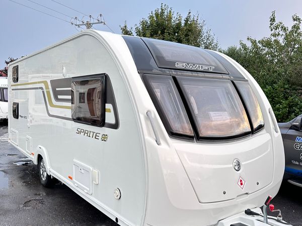 ✨STUNNING 2016 SWIFT SPRITE MAJOR 6 TD 6 BERTH✨ - Main image