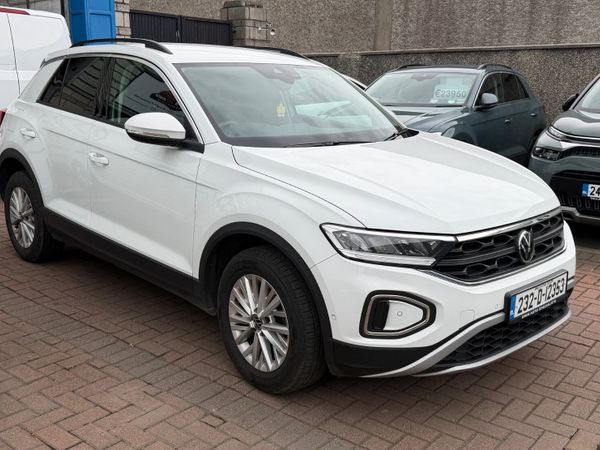 2023 Volkswagen T-Roc Commercial - Main image