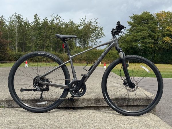 Bike Giant Roam 2022 year - Main image