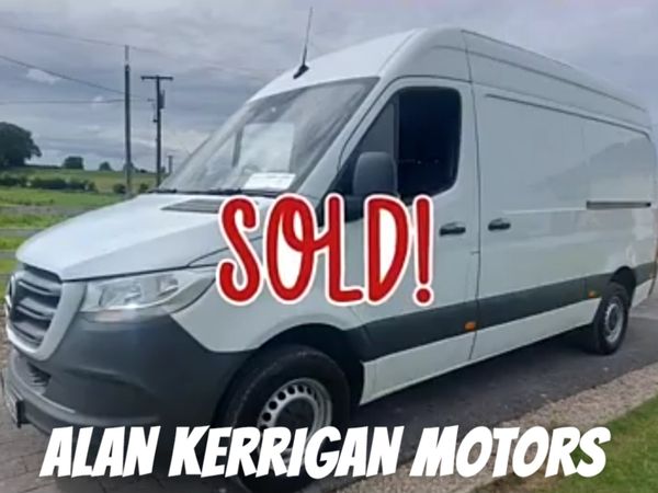 MERCEDES-BENZ SPRINTER 222' RWD - MWB - Main image
