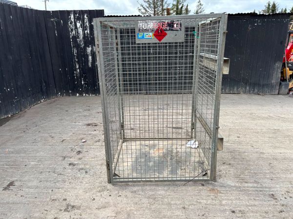 Armorgard TuffCage gas cylinder storage cage - Main image