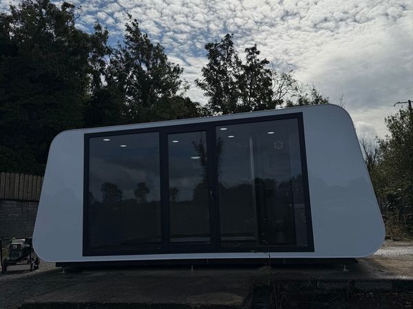 6M PUSH-OUT POD HOUSE WITH WASHROOM - Main image