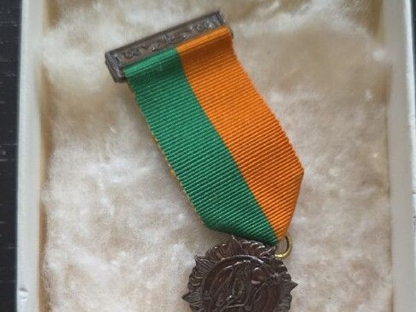 Pair of miniature medals ( 1916 Easter Rising and War of Independence ...