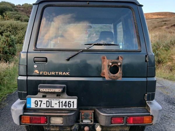 1997 daihatsu fourtrak 2.8 TDS - Main image