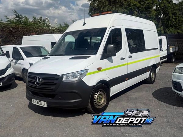 Mercedes-Benz Sprinter 317 CDI 2021 - Welfare Van - Main image