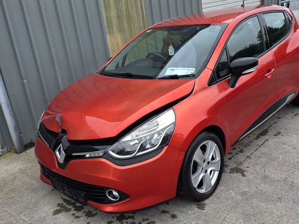 152 RENAULT CLIO PETROL - Main image
