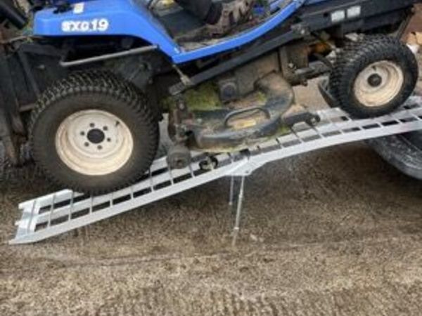 QUAD 7 FT ALUMINIUM FOLDABLE LOAD RAMPS 1000 kg - Main image