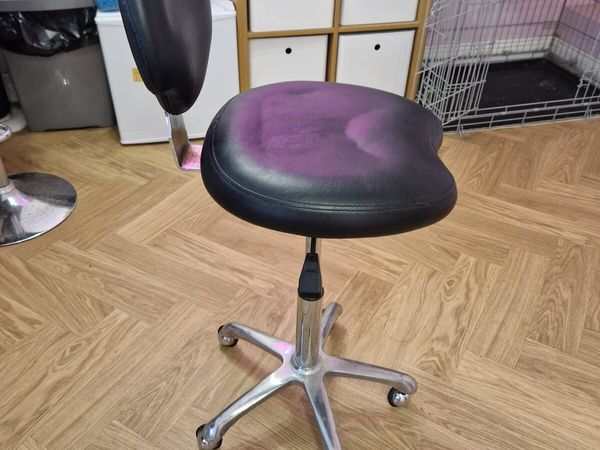 Hairdressing/dog grooming stool - Main image