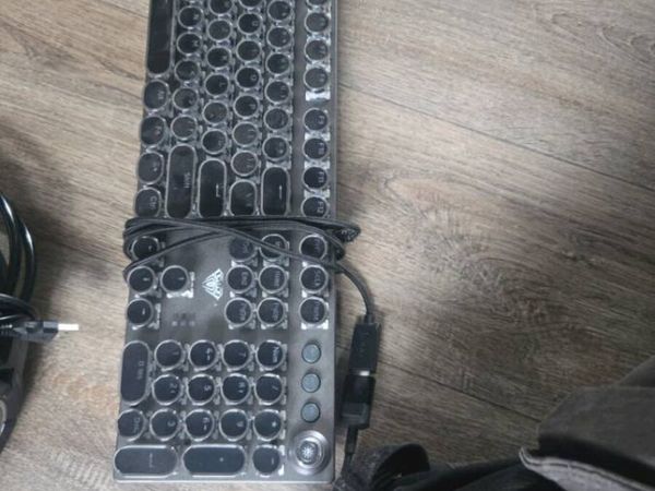pc for sale in Tipperary for €850 on DoneDeal