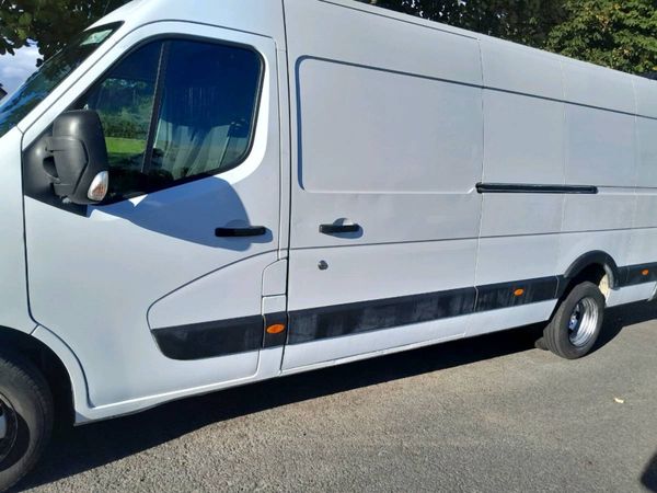 Lwb Renault master. - Main image